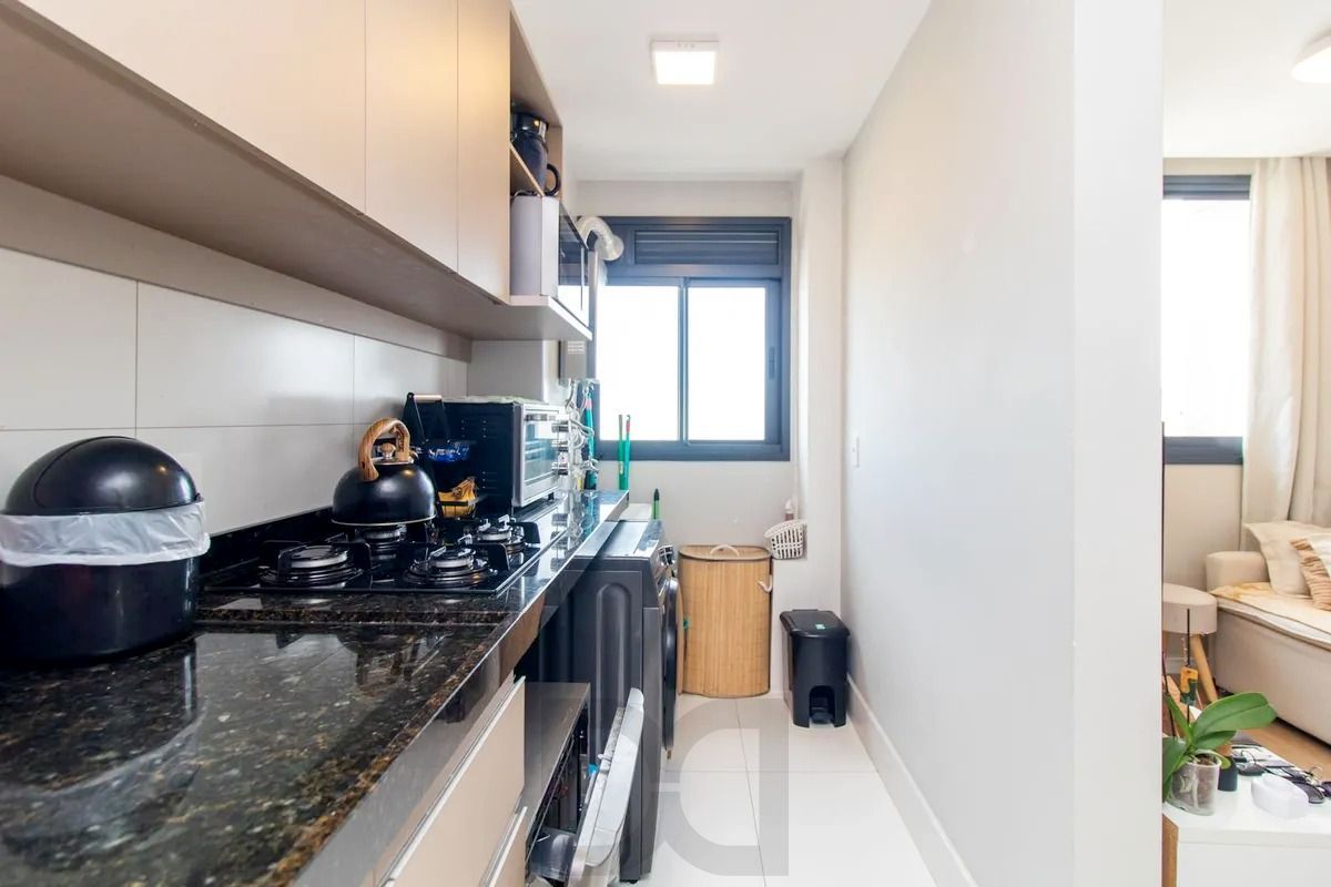Apartamento, 2 Quartos Semimobiliado, churrasqueira, 1 vaga - Menino Deus — foto 5