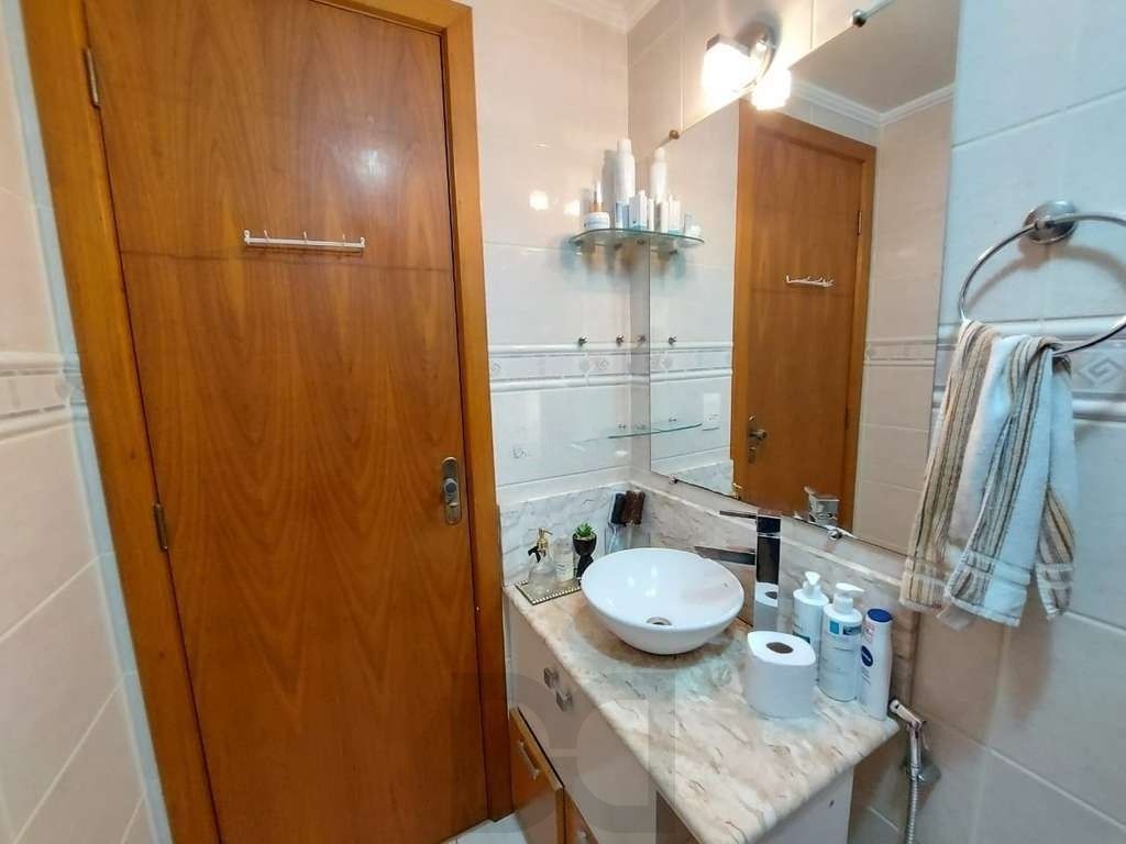 Apartamento 3 Dormitórios com Suíte e 2 Vagas Individuais no Jardim Planalto — foto 9