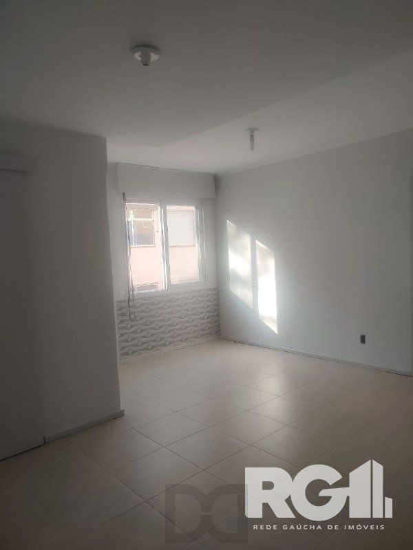 Apartamento reformado com 2 dormitórios 55m² privativos, com vaga no bairro Leopoldina — foto 7