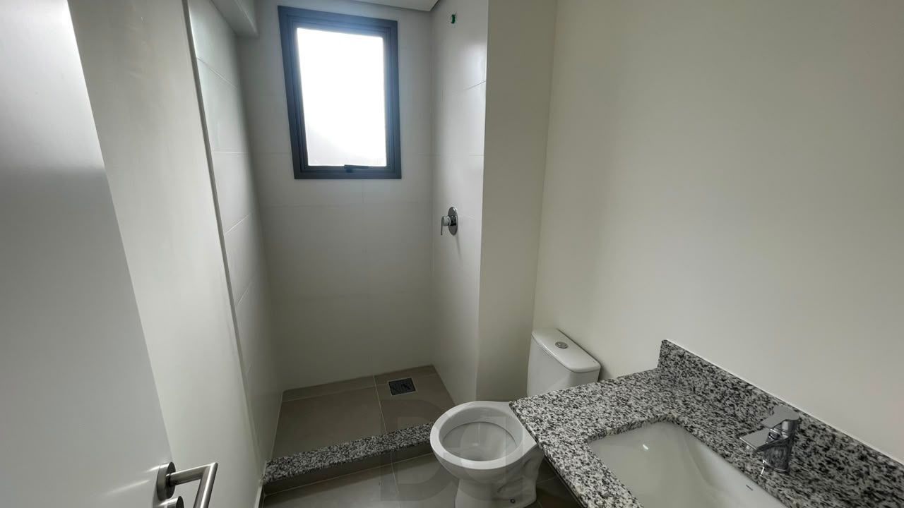 Apartamento à venda com 3 quartos sendo 1 suíte, com 2 vagas, no bairro Petrópolis — foto 10