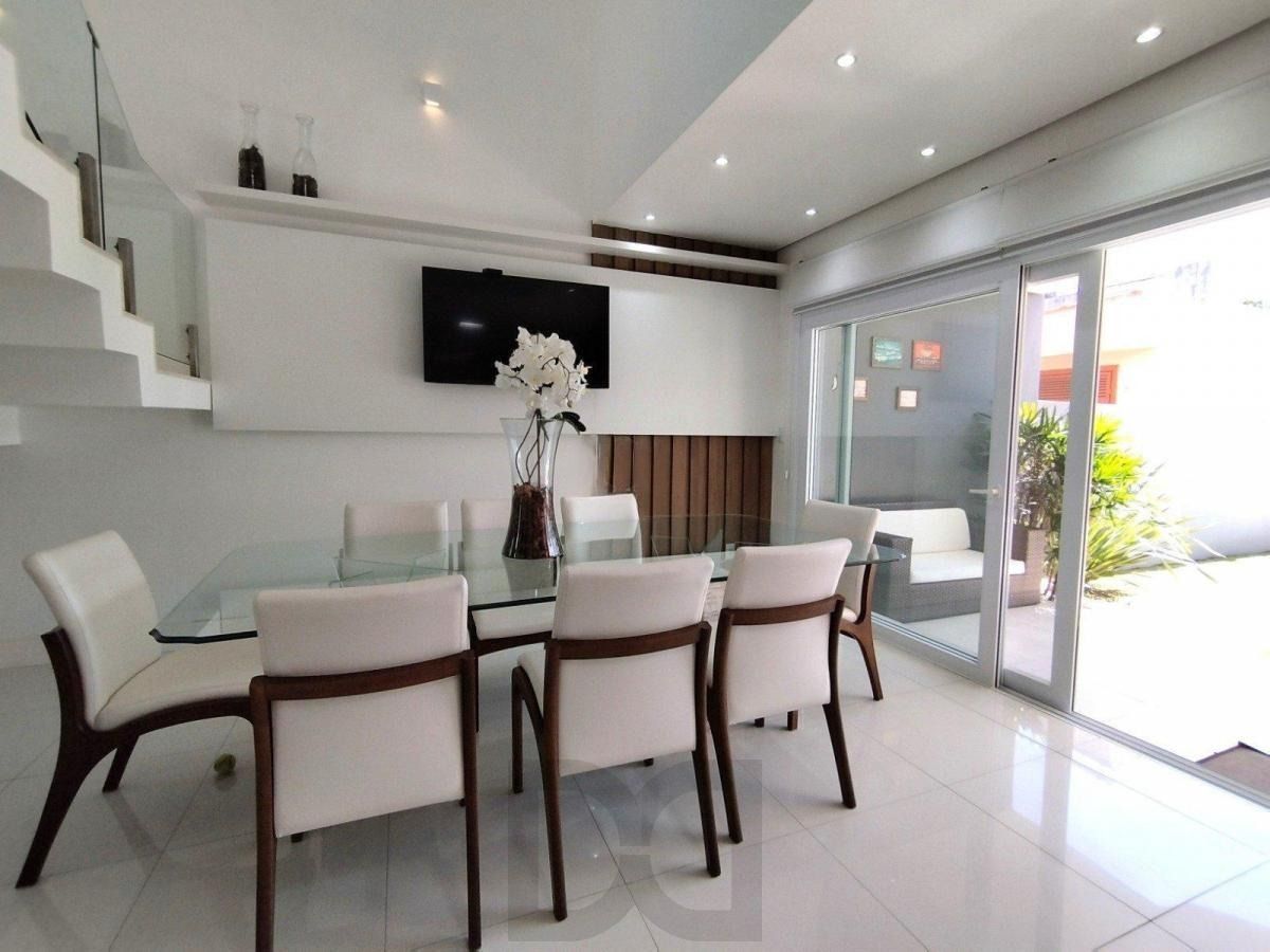 Casa/ sobrado com mobilia de qualidade, 3 suítes, piscina e 4 vagas de garagem — foto 5