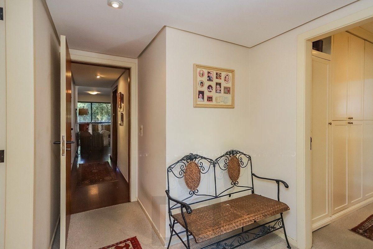 Apartamento com 3 dormitórios, suíte, 2 vagas e varanda com churrasqueira. — foto 16