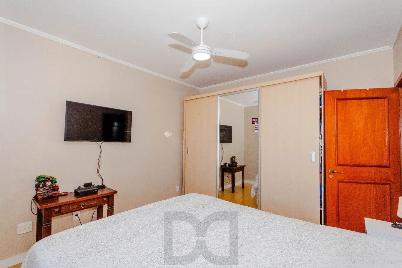 Ótima cobertura, 2 dormitórios e 1 dependência de empregada e 1 vaga coberta. — foto 14