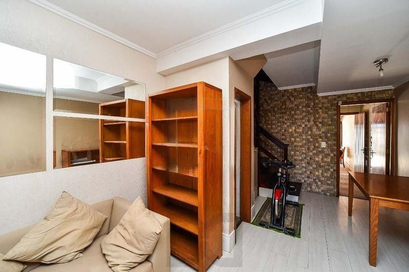 Casa com 3 dormitórios, suíte e churrasqueira. — foto 4