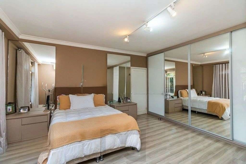 Belíssima casa com piscina, 5 dormitórios e 5 vagas no Jardim Lindóia — foto 24