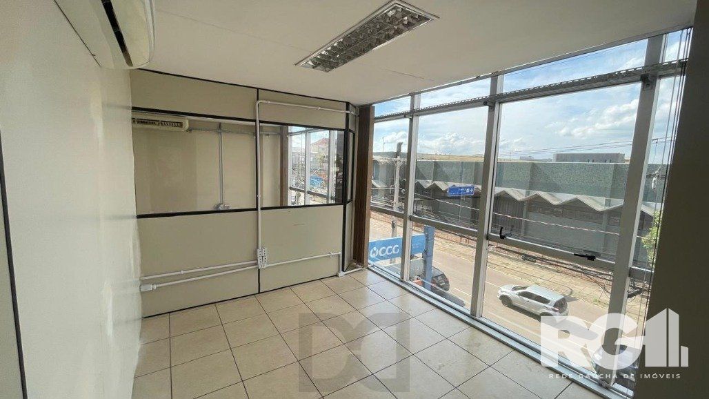 Prédio Comercial Imponente com 1.200m² na Zona Norte de Porto Alegre — foto 29