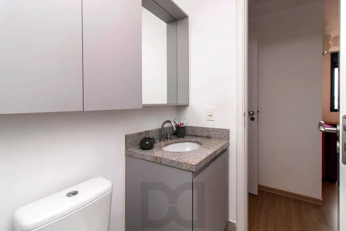 Apartamento, 2 Quartos Semimobiliado, churrasqueira, 1 vaga - Menino Deus — foto 16