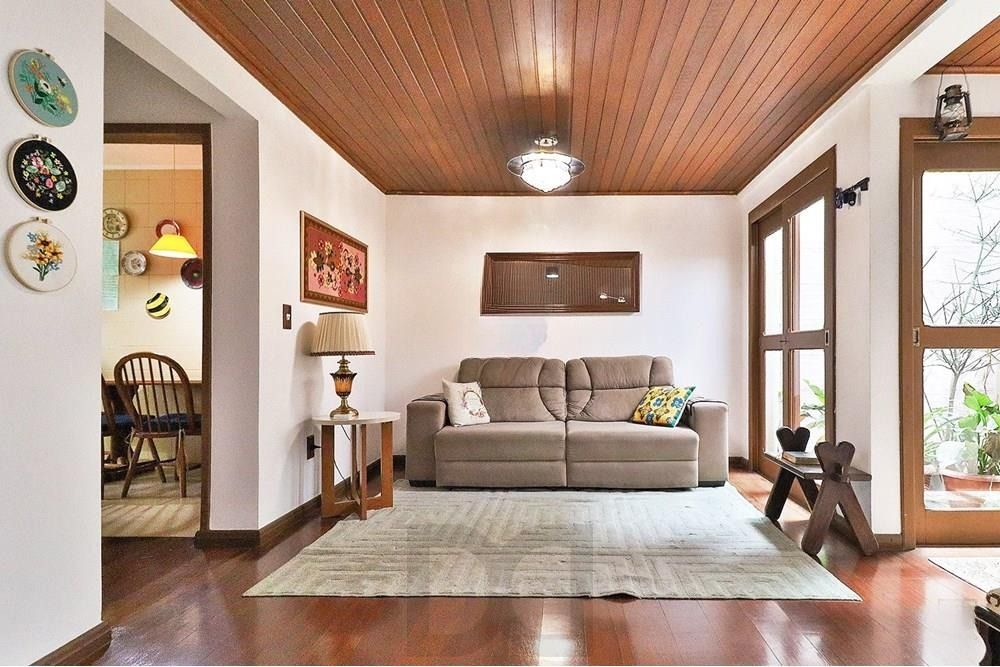 Casa com 2 dormitórios, lavabo, espaço gourmet e 2 vagas. — foto 4