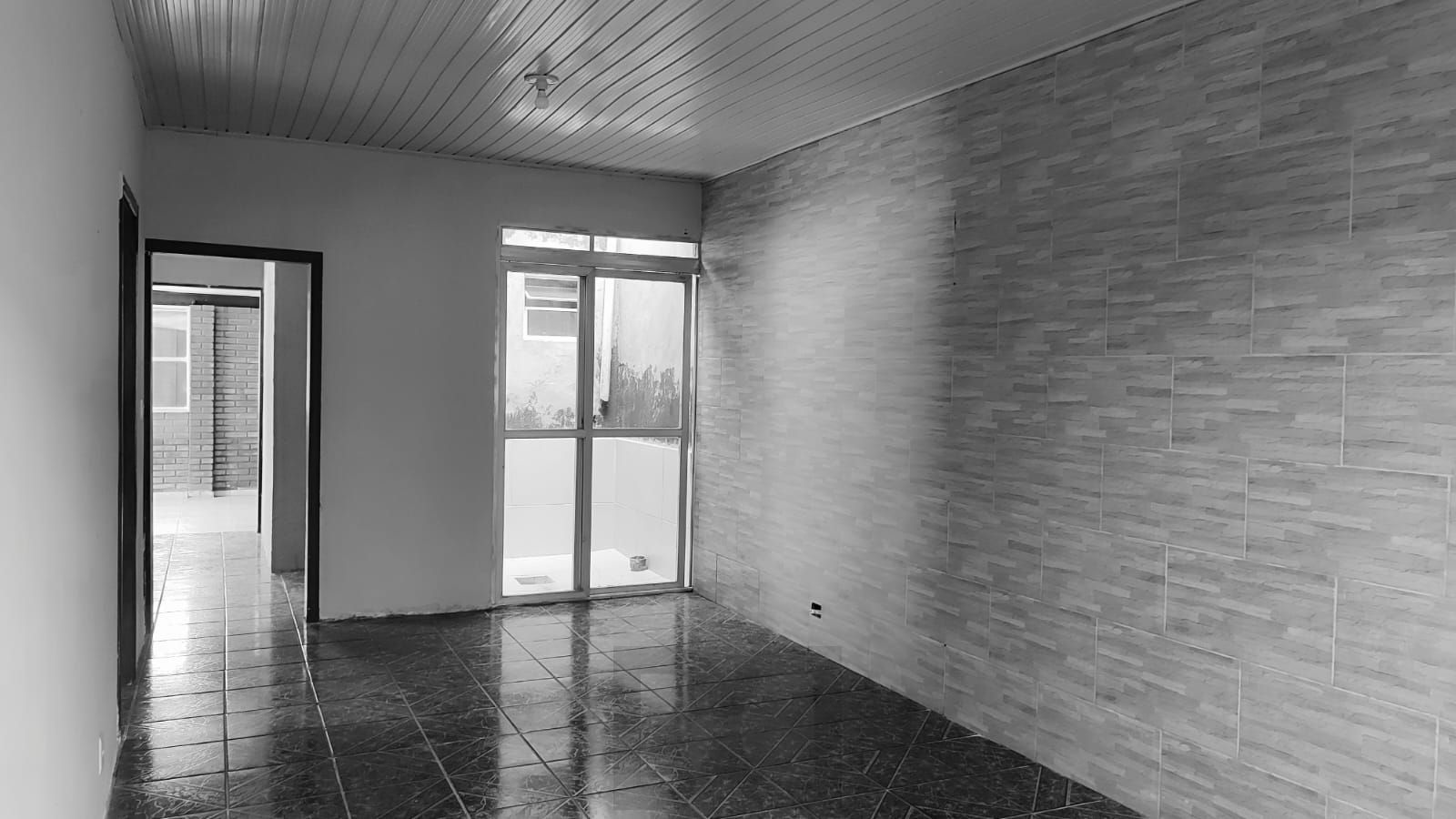 Casa com pátio, 2 dormitórios, Avenida Vinte e Um de Abril - Sarandi — foto 12