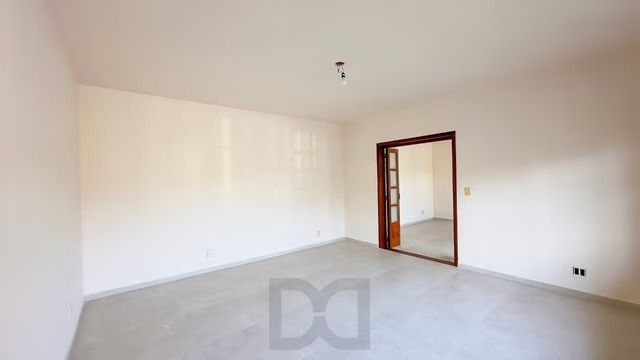 Casa térrea com 3 dormitórios, piscina, espaço gourmet com churrasqueira. — foto 8