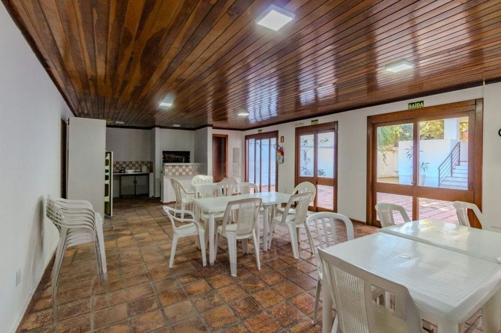 Apartamento com Lareira e Churrasqueira Próximo à Sogipa — foto 26
