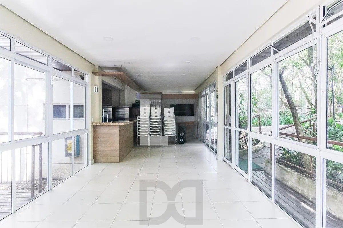 Apartamento semimobiliado com lazer completo no Alto Petrópolis — foto 19