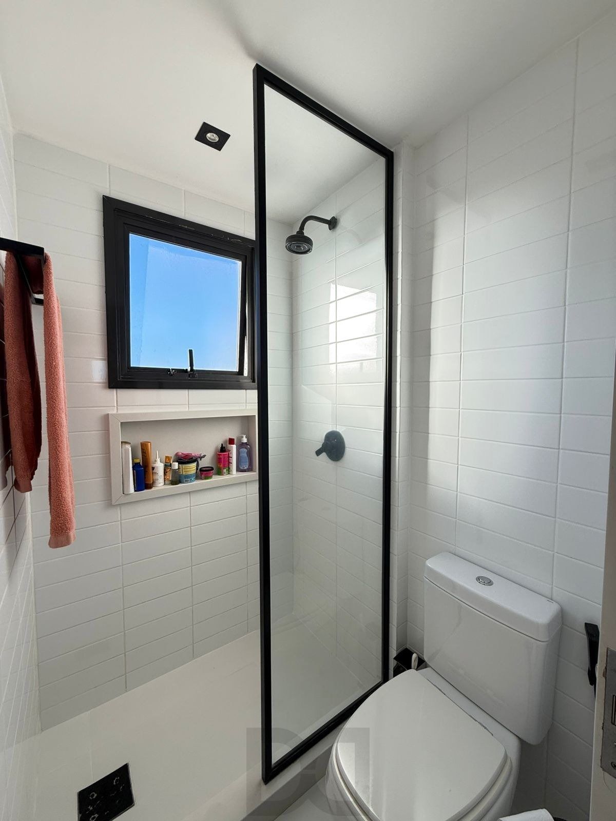 Apartamento com 2 dormitórios, suíte e churrasqueira. — foto 16