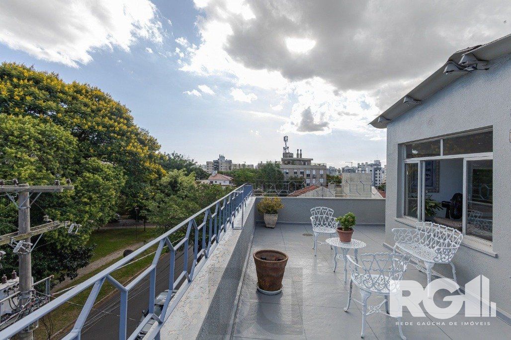 Cobertura desocupada com 3 Quartos e Área Gourmet em Porto Alegre — foto 34
