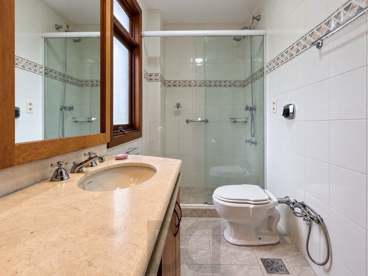 Apartamento de 3 Dormitórios com Suíte e Churrasqueira — foto 15