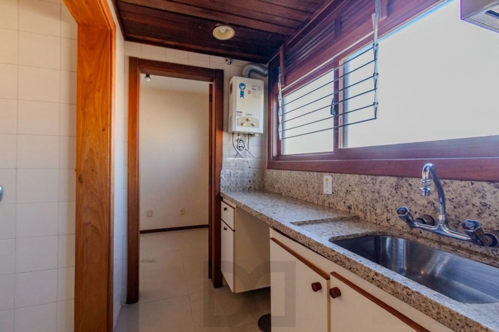 Apartamento com Lareira e Churrasqueira Próximo à Sogipa — foto 8