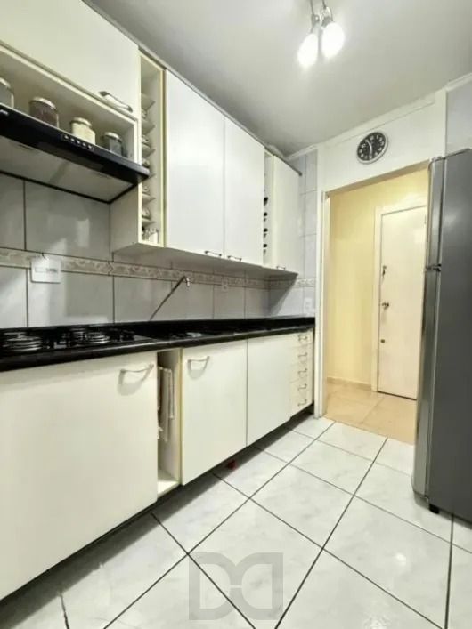 Apartamento com 3 dormitórios, sacada e churrasqueira. — foto 19