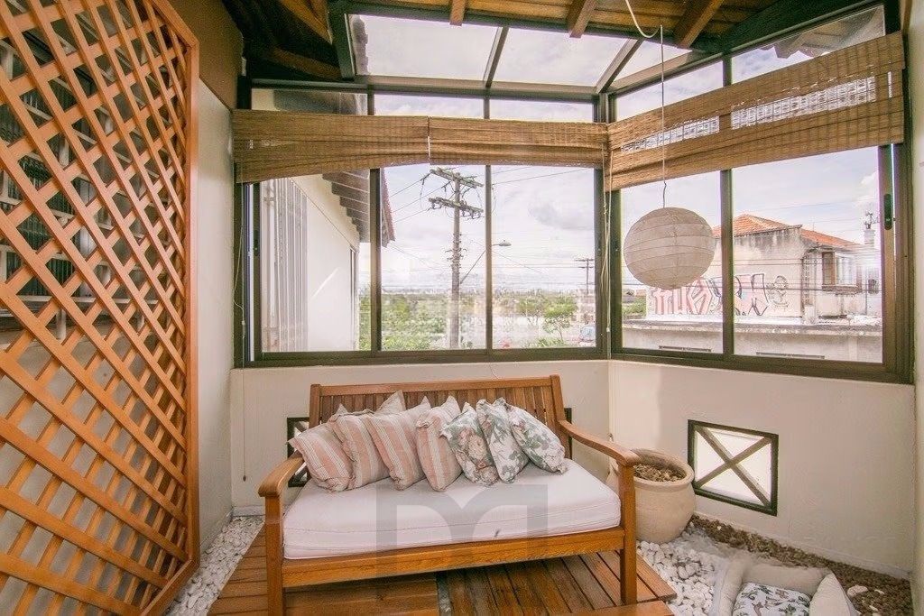Casa de esquina com 6 dormitórios, 430m², piscina, 4 vagas — foto 19