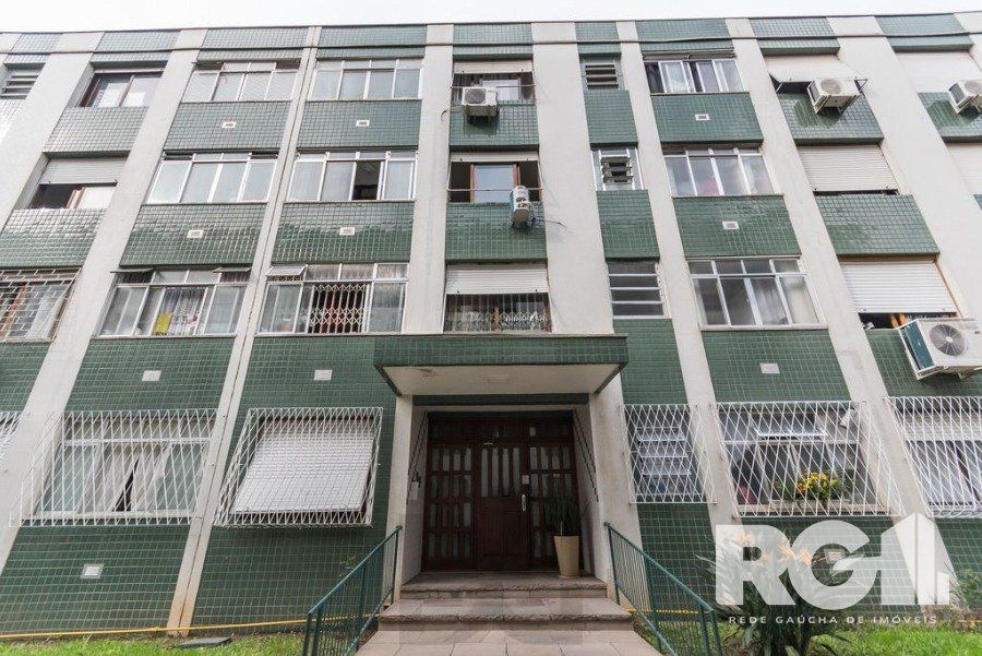 Amplo apartamento com 92m² privativos e 3 dormitórios, próximo a Sicredi na Av. Assis Brasil. — foto 13