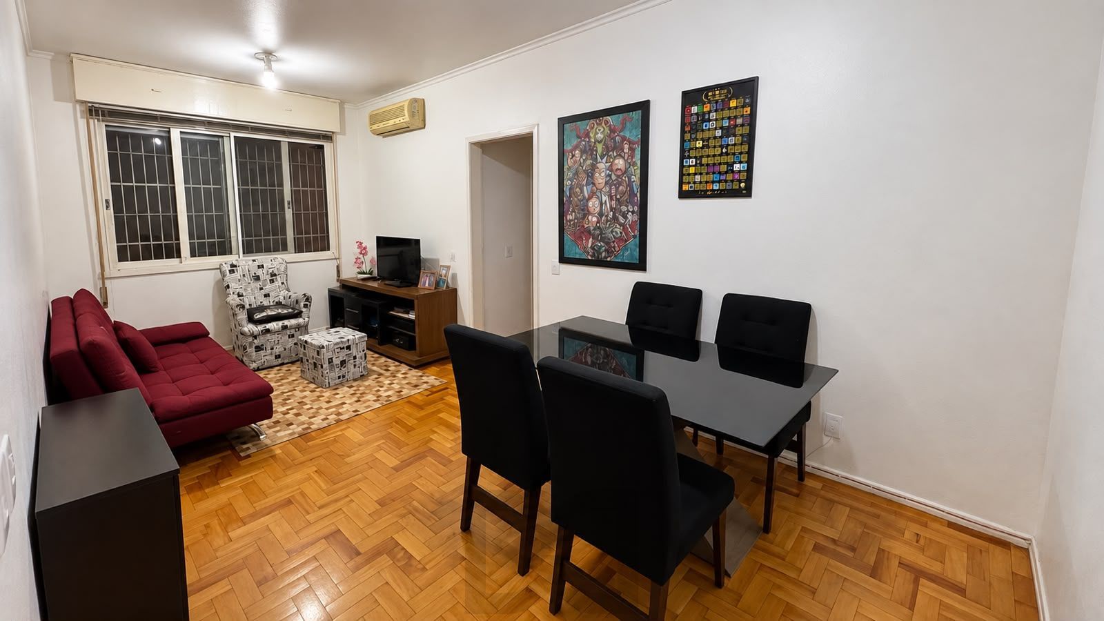 Apartamento de 70m² com 2 dormitórios, garagem coberta, com ótima localização. — foto 1