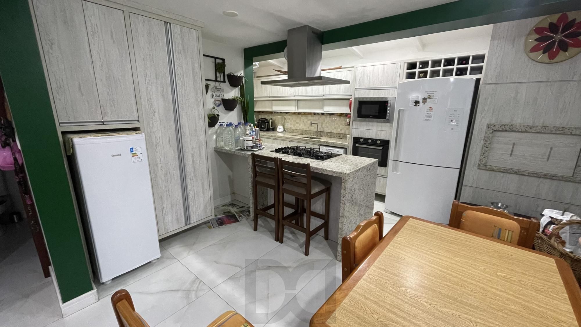 Casa em Condomínio à venda com 3 dormitório, suíte e infra completa. — foto 5