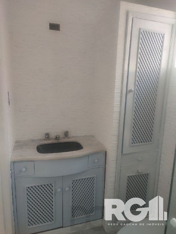 Apartamento reformado com 2 dormitórios 55m² privativos, com vaga no bairro Leopoldina — foto 22