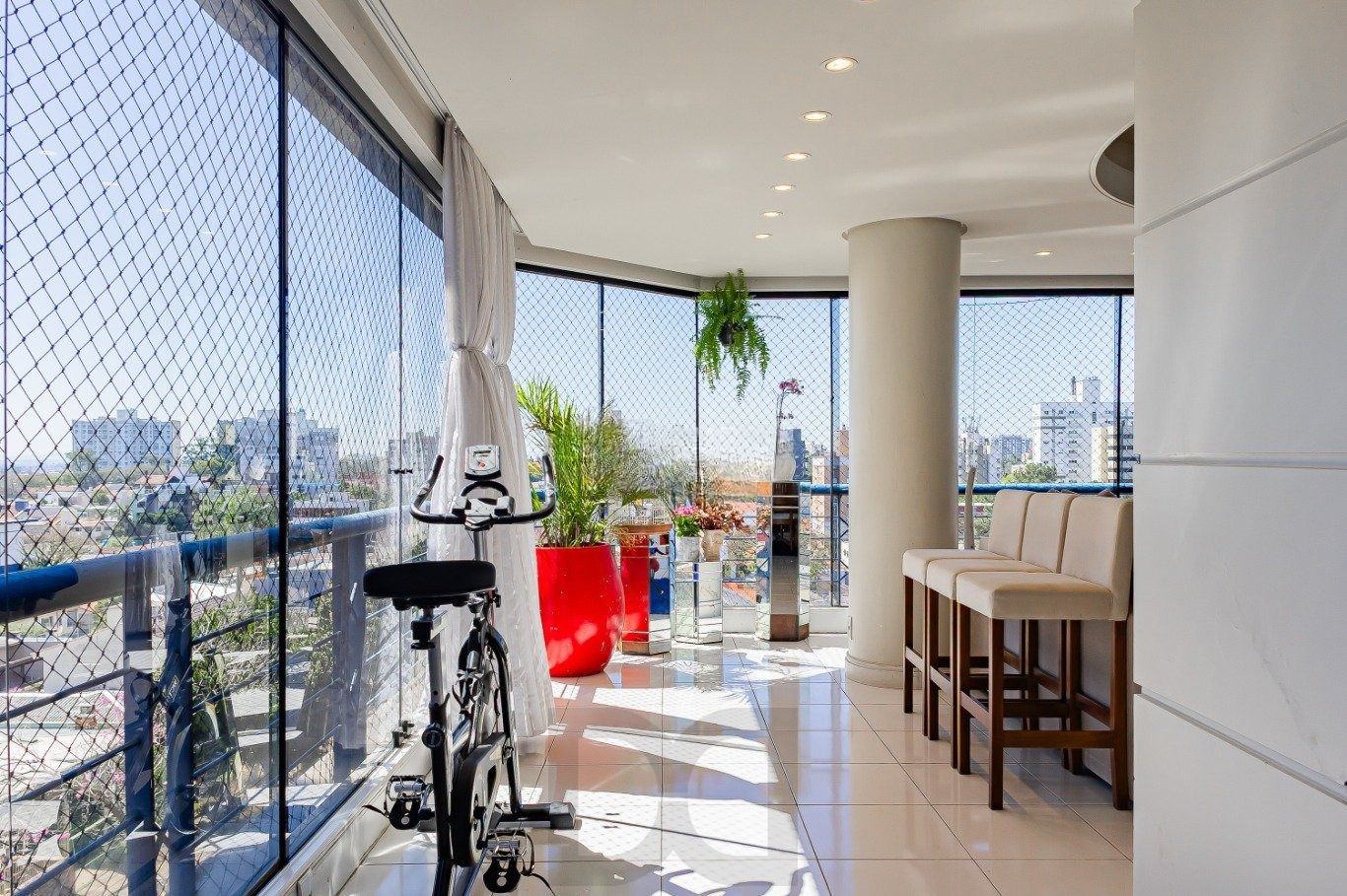 Apartamento 3 dormitórios com suíte, 2 vagas e lareira no Jardim Lindóia — foto 4