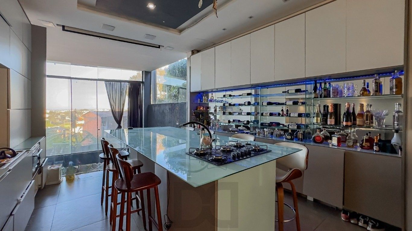 Casa com 3 dormitórios, suíte master e 4 vagas em Chácara das Pedras — foto 6