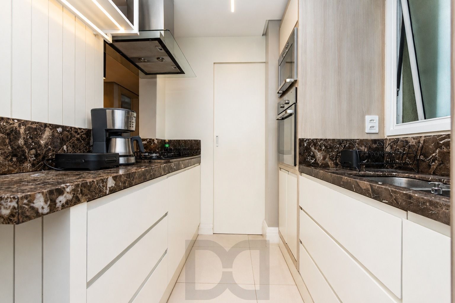Apartamento alto com 4 vagas no Passo da Areia — foto 9