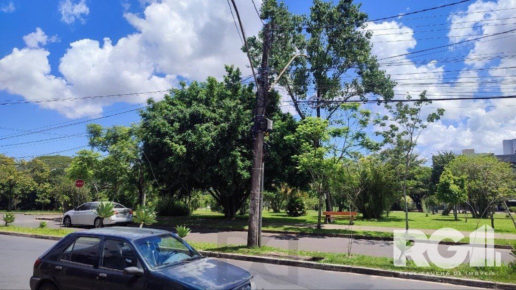 Apartamento 3 dormitórios, 131m² privativos 2 vagas, elevador -Jardim Planalto — foto 19