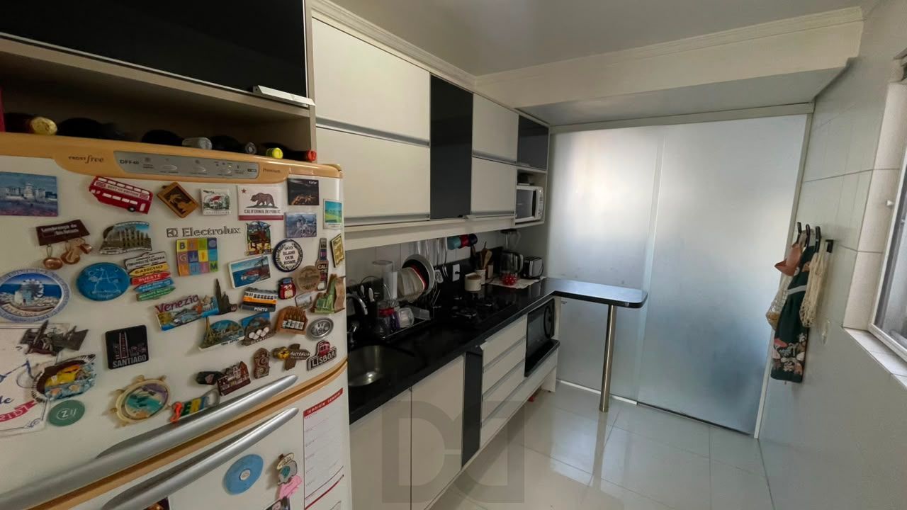Apartamento 2 dormitórios com vaga coberta no Passo d’Areia — foto 3