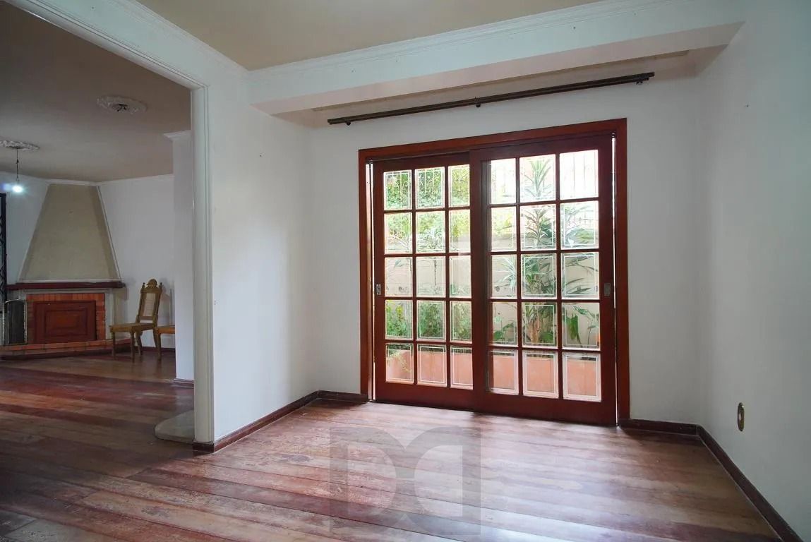 Casa com 4 Dormitórios e Amplo Pátio no Passo D’Areia — foto 15