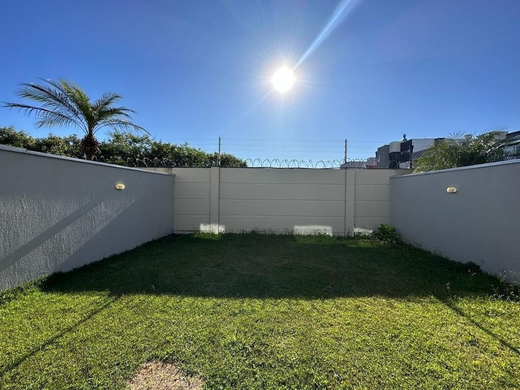 Casa em condomínio com 3 dormitórios, suíte master, espaço gourmet com piscina. — foto 21