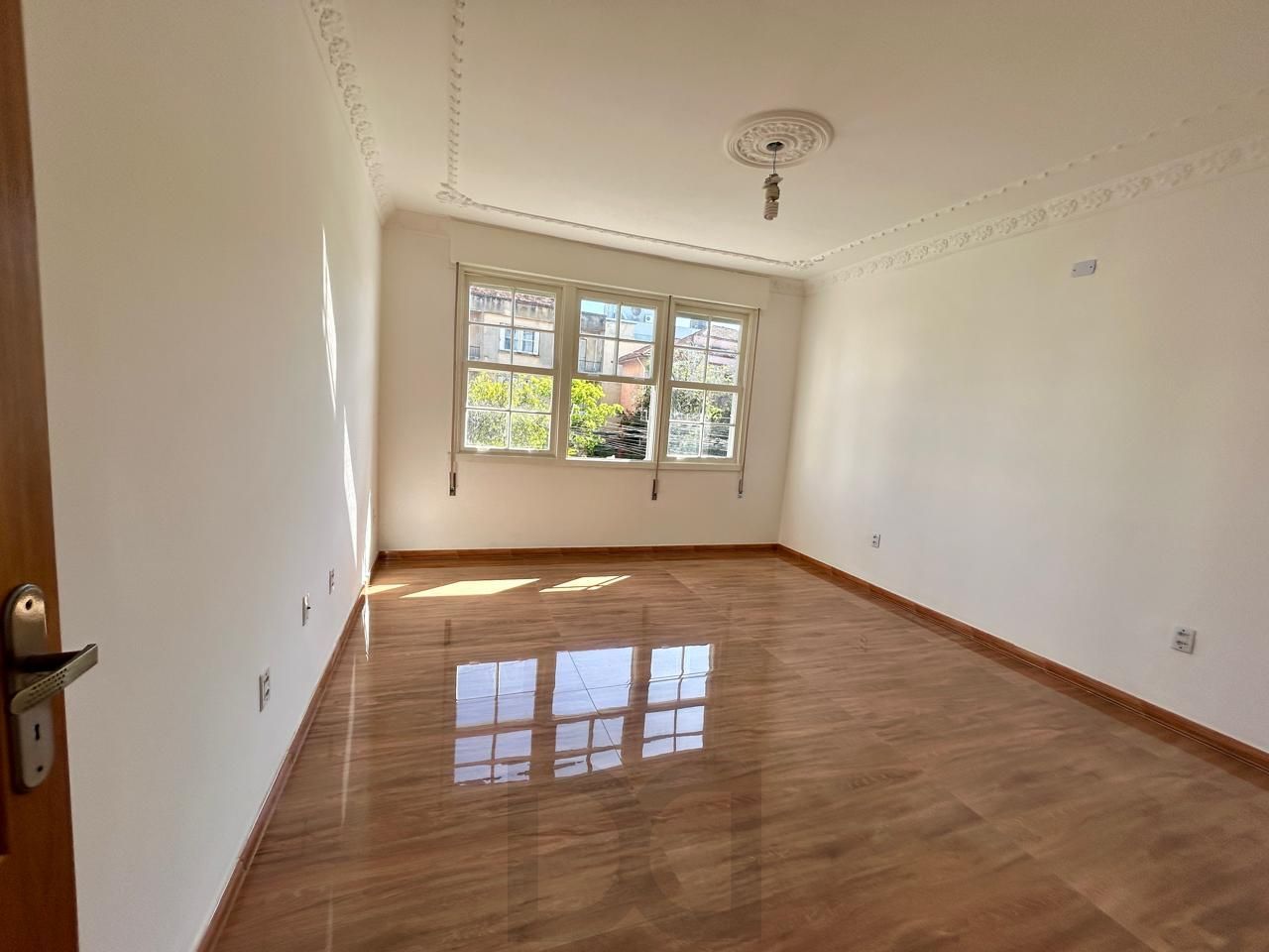 Casa 8 dormitórios, 5 banheiros e 6 vagas no Bairro São João Porto Alegre — foto 25