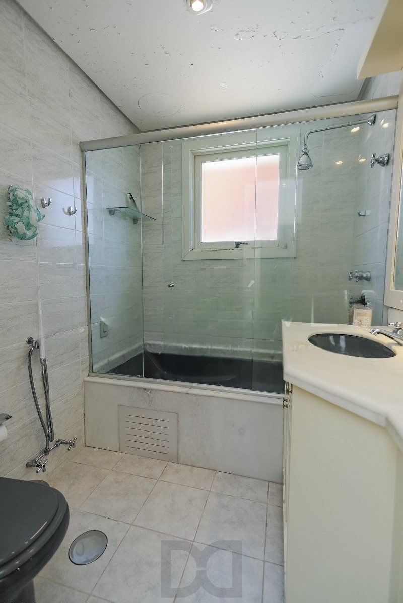 Apartamento com 3 dormitórios, suíte, 2 vagas e varanda com churrasqueira. — foto 25