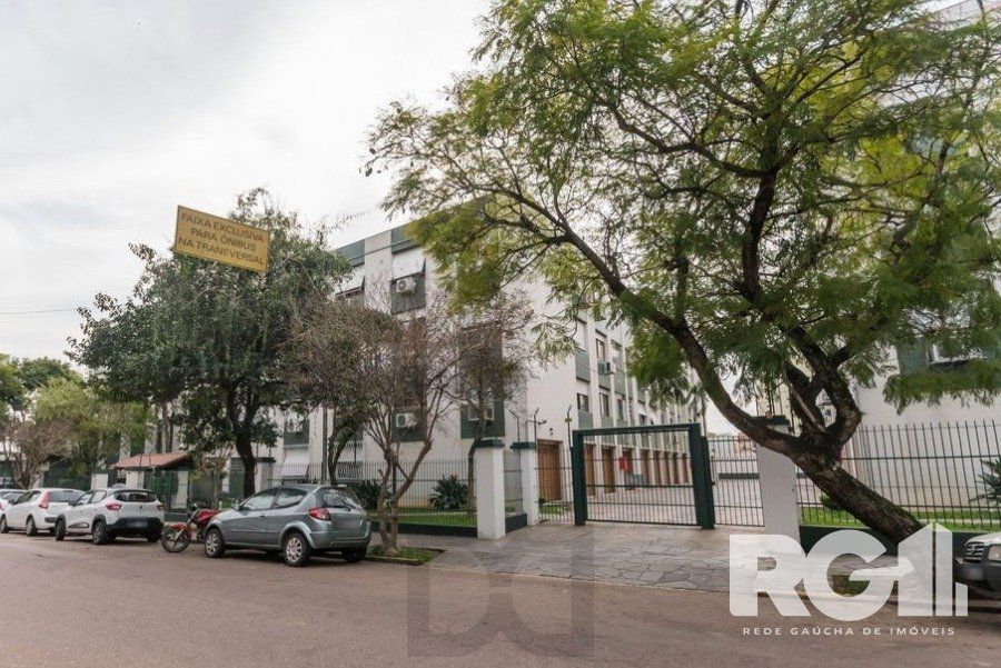 Amplo apartamento com 92m² privativos e 3 dormitórios, próximo a Sicredi na Av. Assis Brasil. — foto 11