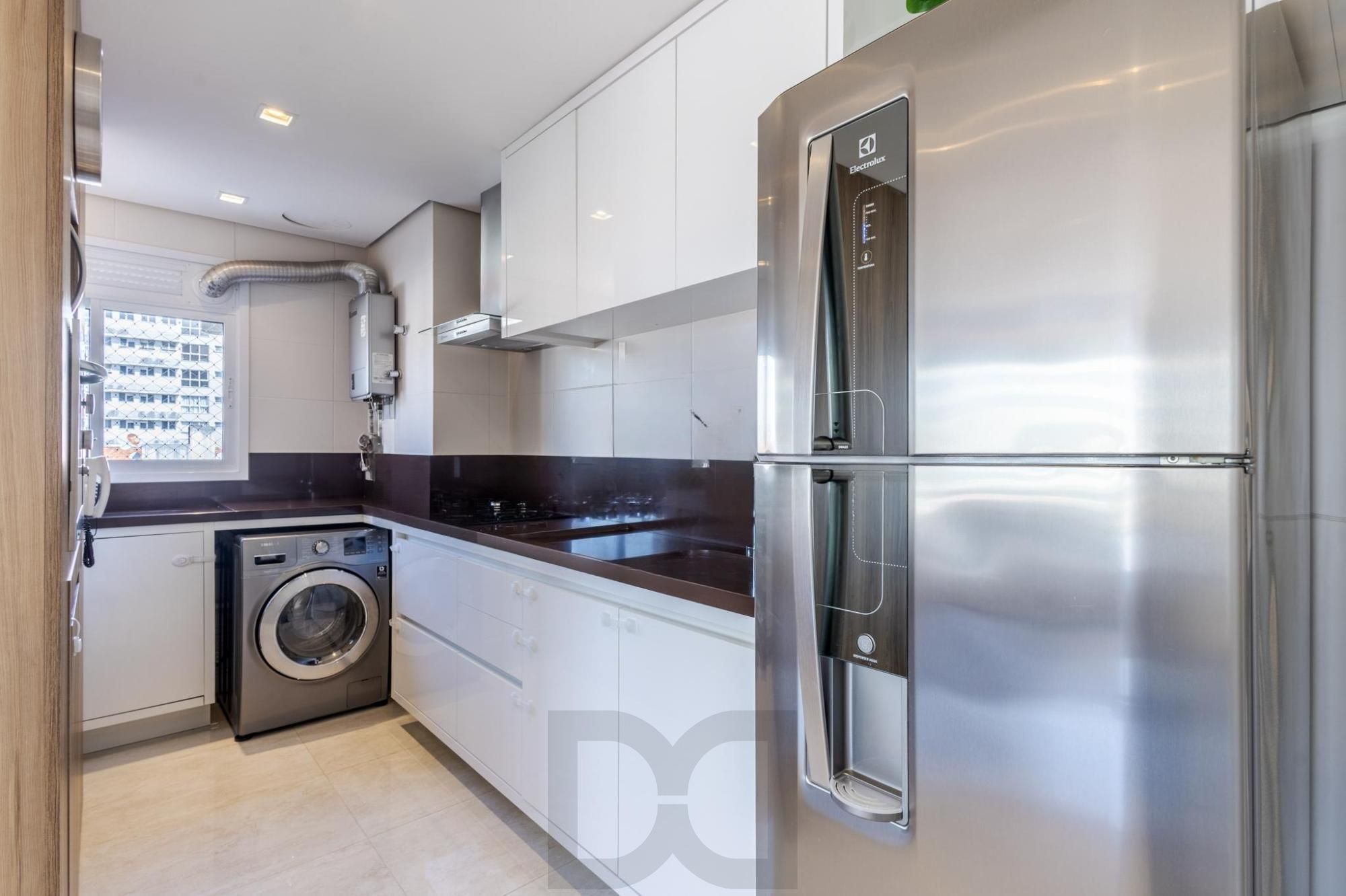 Apartamento reformado e decorado com 3 dormitórios — foto 8