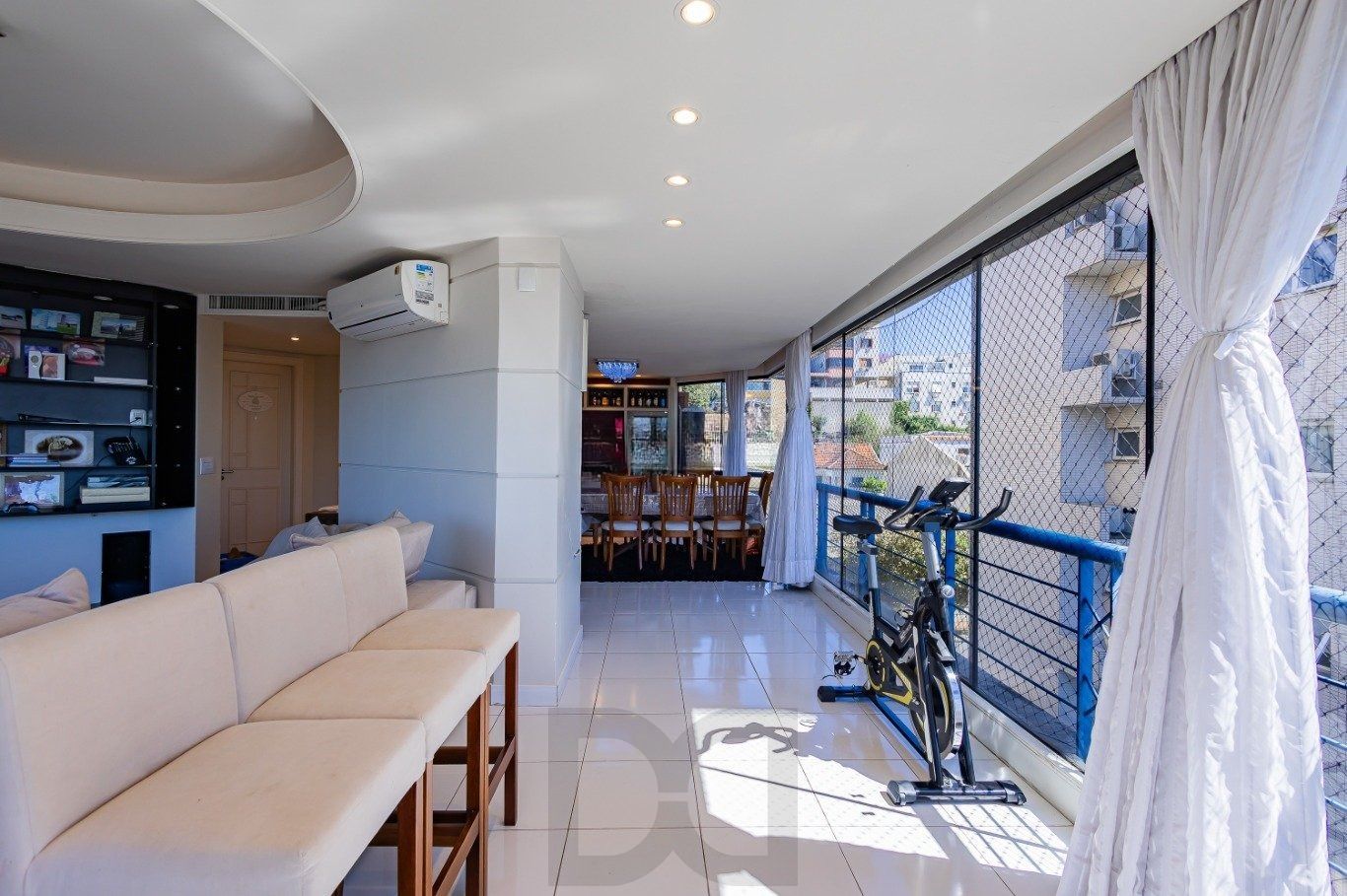 Apartamento 3 dormitórios com suíte, 2 vagas e lareira no Jardim Lindóia — foto 7