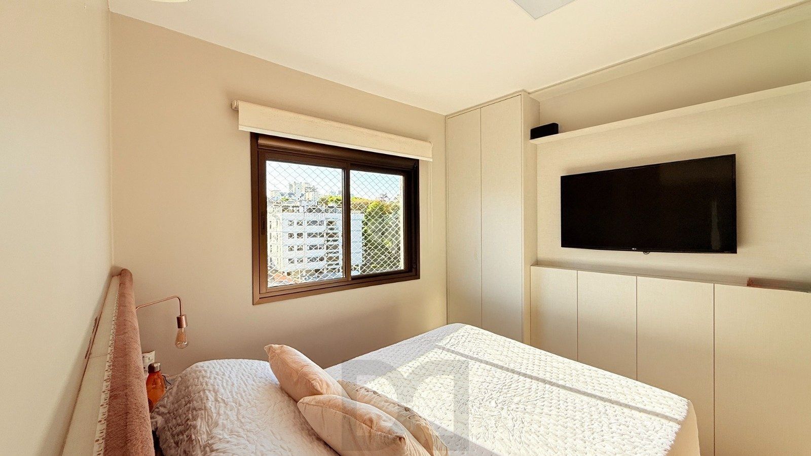 Apartamento semimobiliado com churrasqueira no Higienópolis — foto 12