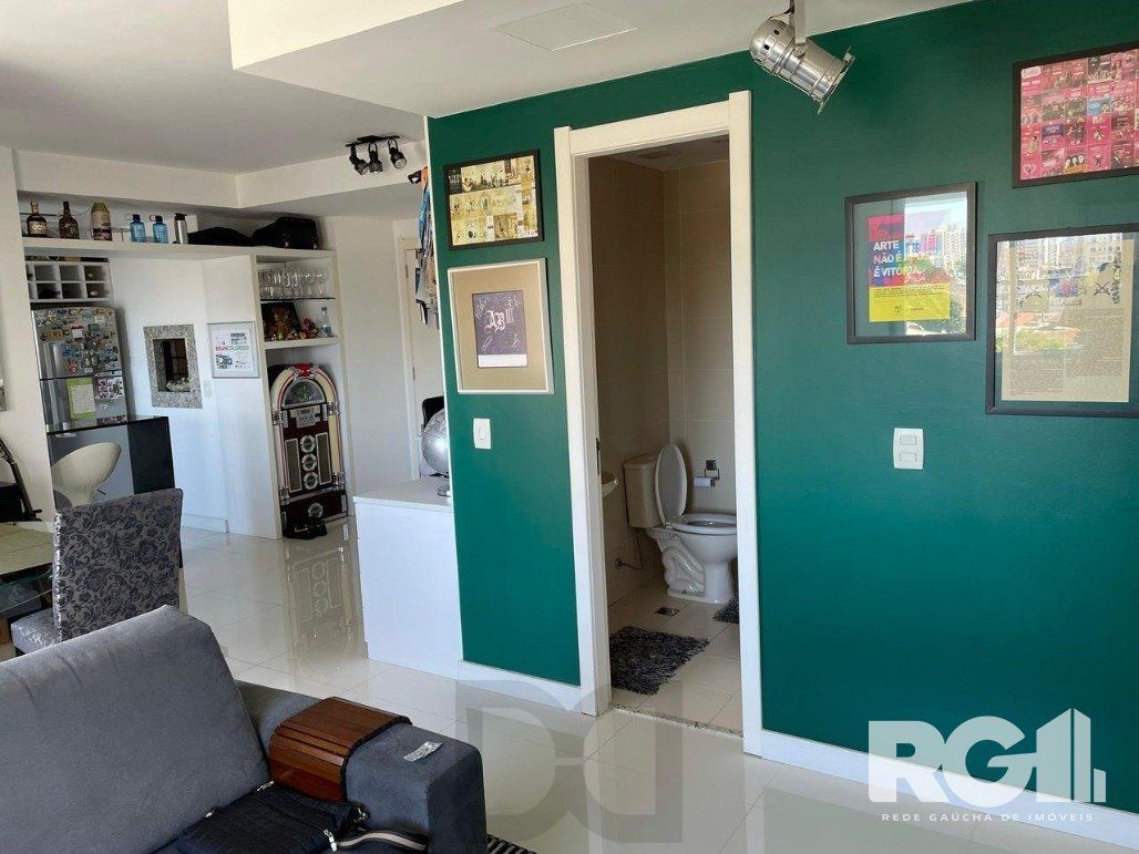 Apartamento à venda com 2 dormitórios transformado em 1 (facilmente reversível), suíte, com  69,04m², 2 vagas de garagem. — foto 2