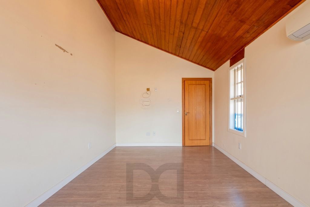 Casa com 4 dormitórios, suíte, churrasqueira e 4 vagas — foto 20