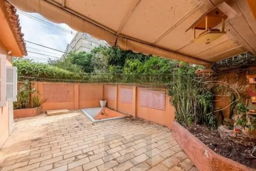 Casa térrea com piscina, jardim e 3 dormitórios Jardim Botanico — foto 1