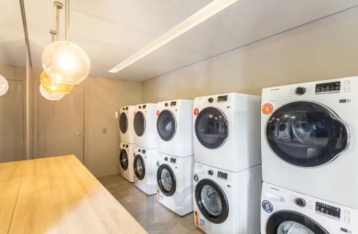 Apartamento Mobiliado 1 dorm e vaga no Mont Serrat - Porto Alegre — foto 17