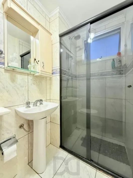 Apartamento com 3 dormitórios, sacada e churrasqueira. — foto 12