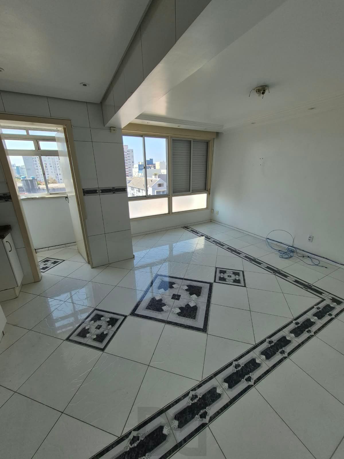 Apartamento com 2 Dormitórios na Cidade Baixa — foto 2