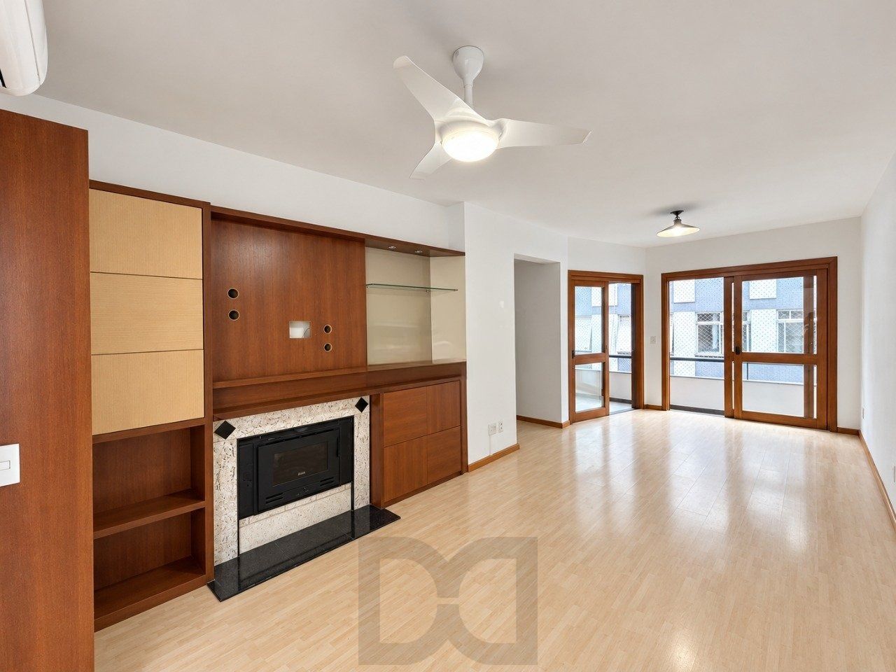 Apartamento de 3 Dormitórios com Suíte e Churrasqueira — foto 2