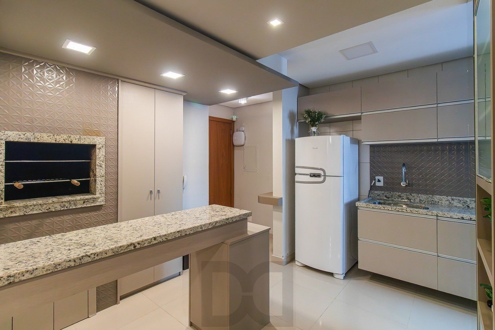 Apartamento 3 dormitórios - 1 suíte, 96m², 2 vagas — foto 32