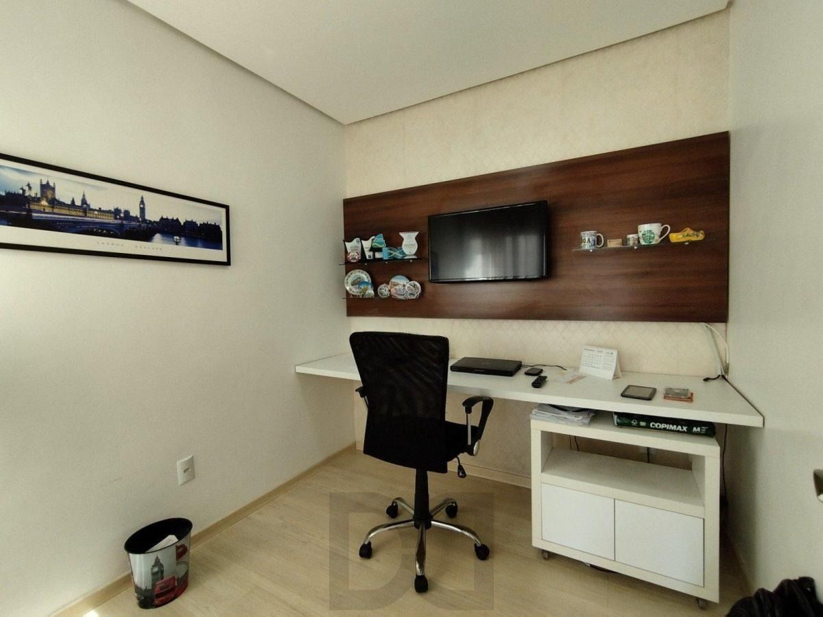 Casa/ sobrado com mobilia de qualidade, 3 suítes, piscina e 4 vagas de garagem — foto 32
