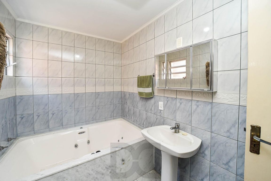 Casa com 4 dormitórios, R Doutor Paulino Guerra — foto 17