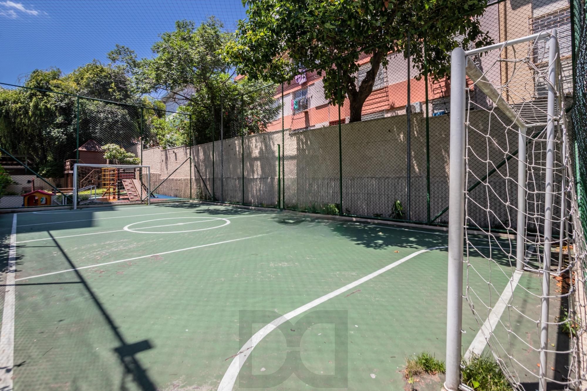 Duplex c/ Pé Direito Duplo – Jd. Lindóia — foto 24